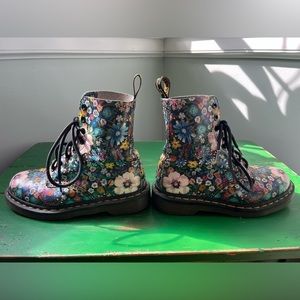 Dr Martens 1460 Pascal Boot Size 5